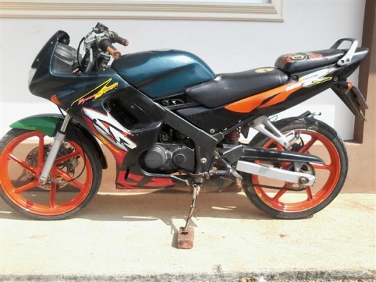 ขาย LS125 มีเล่มทะเบียน(ไม่ได้ตามชุดโอน)ภาษีขาดปี 55 ยังต่อได้เครื่องเดิมขาย 4500 บาท