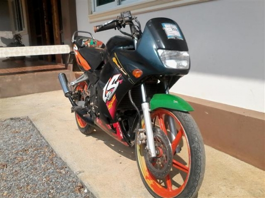 ขาย LS125 มีเล่มทะเบียน(ไม่ได้ตามชุดโอน)ภาษีขาดปี 55 ยังต่อได้เครื่องเดิมขาย 4500 บาท