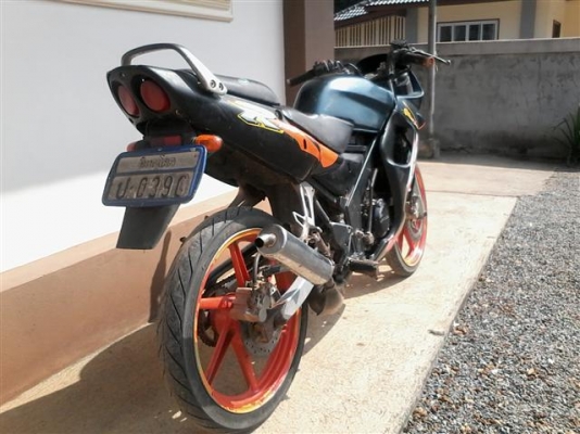 ขาย LS125 มีเล่มทะเบียน(ไม่ได้ตามชุดโอน)ภาษีขาดปี 55 ยังต่อได้เครื่องเดิมขาย 4500 บาท