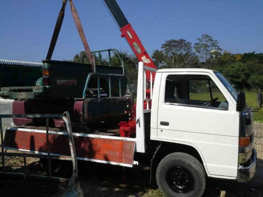 ขาย 4 ล้อกลาง ISUZU 100 แรง รถบรรทุกติดเครน 2 ตัน