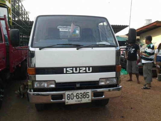 ขาย 4 ล้อกลาง ISUZU 100 แรง รถบรรทุกติดเครน 2 ตัน