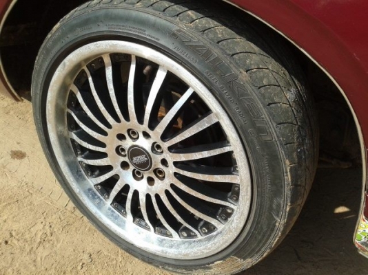 ขายดัสสันช้างเหยียบ 620 4ขอ ดิสหน้า 5เกียร์