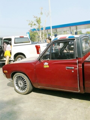 ขายดัสสันช้างเหยียบ 620 4ขอ ดิสหน้า 5เกียร์