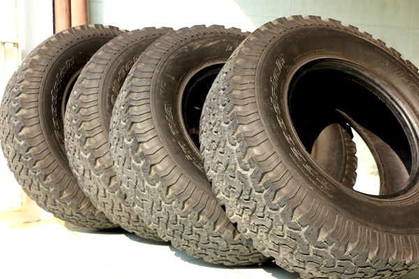 ขายยางBF All 265/75/16 ปี07