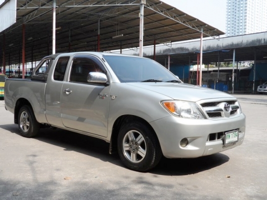TOYOTA VIGO D4D Cab 2.5 MT ปี 2006 จัดไฟแนนซ์ได้ค่ะ ดาวน์ 8,000 T.086-527-9533