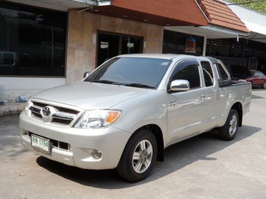 TOYOTA VIGO D4D Cab 2.5 MT ปี 2006 จัดไฟแนนซ์ได้ค่ะ ดาวน์ 8,000 T.086-527-9533