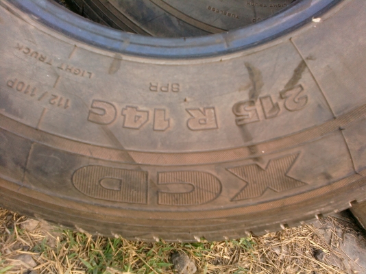 ขายยางบรรทุก Michelin 215/14