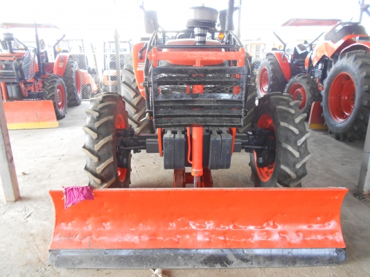 KUBOTA M7040 พร้อมใบมีดหน้า ปรับสภาพ พร้อมใช่