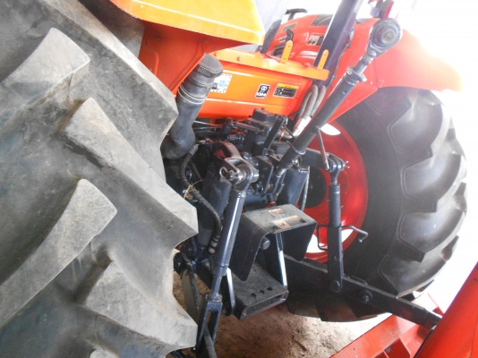KUBOTA M7040 พร้อมใบมีดหน้า ปรับสภาพ พร้อมใช่