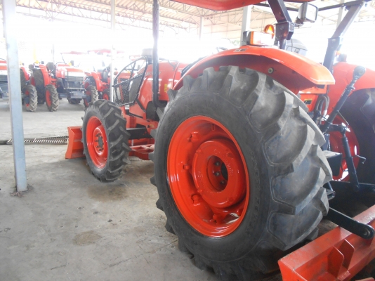 KUBOTA M7040 พร้อมใบมีดหน้า ปรับสภาพ พร้อมใช่