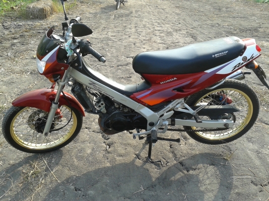 ขายมอเตอร์ไซค์สองจังหวะ