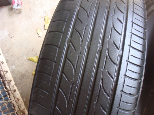 ขายยาง Yokohama Earth - 1 ขนาด 195 65 15 ปี 11