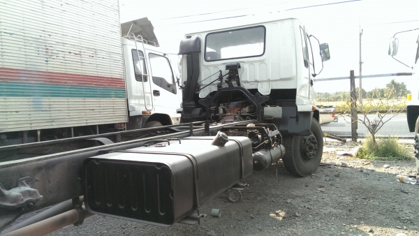 ขายรถ 6 ล้อ 2 เพลา ISUZU DECA ขายรถ 6 ล้อ 2 เพลา ISUZU DECA