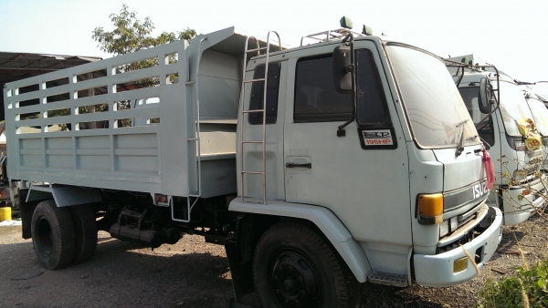 ขาย 6 ล้อ ISUZU 120 การ์ตูน