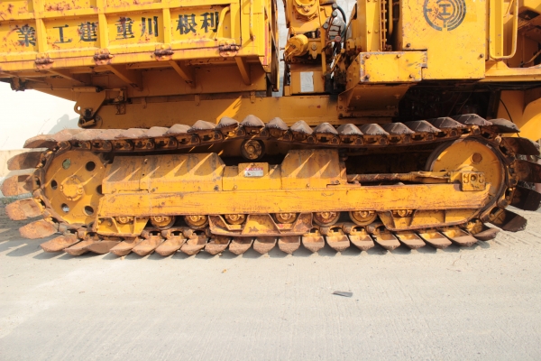 ขายรถบรรทุกดั้มเปอร์ตีนตะขาบแทรกเหล็ก KOMATSU CD 40C-1 มีเครนติด 3ตัน ราคา 590,000 บาท