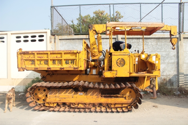 ขายรถบรรทุกดั้มเปอร์ตีนตะขาบแทรกเหล็ก KOMATSU CD 40C-1 มีเครนติด 3ตัน ราคา 590,000 บาท