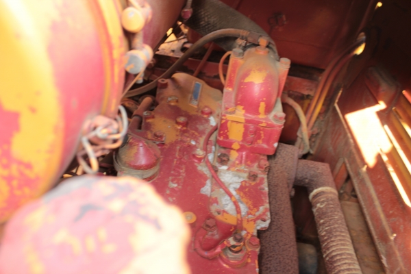 ขายรถบรรทุกดั้มเปอร์ตีนตะขาบแทรกเหล็ก KOMATSU CD 40C-1 มีเครนติด 3ตัน ราคา 590,000 บาท