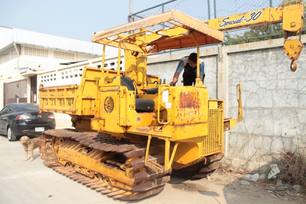 ขายรถบรรทุกดั้มเปอร์ตีนตะขาบแทรกเหล็ก KOMATSU CD 40C-1 มีเครนติด 3ตัน ราคา 590,000 บาท