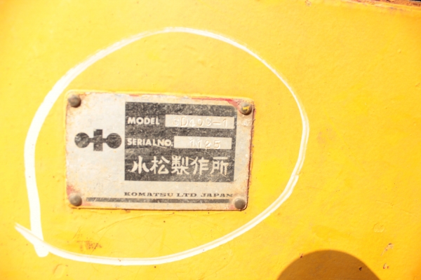 ขายรถบรรทุกดั้มเปอร์ตีนตะขาบแทรกเหล็ก KOMATSU CD 40C-1 มีเครนติด 3ตัน ราคา 590,000 บาท