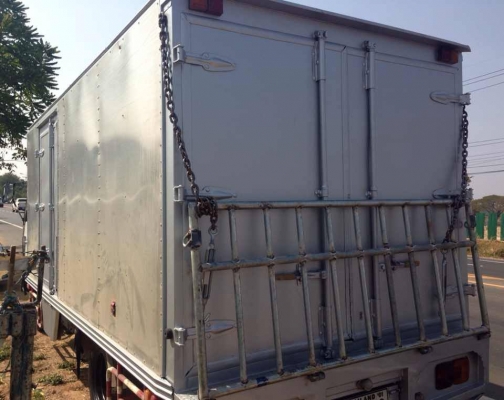 **750,000 บ.ต่อรอง**ขาย6ล้อตู้แห้ง สวยๆ HINO FB4JGKA สมอทอง ห้างแท้ปี44 JO5C 140HP เครื่องแน่นไม่มีเยิ้ม ช่วงล่างสวยคัสซีสวยไม่ปะไม่ดาม ตู้แห้ง3บานสภาพสวยไมีมีผุ ความยาว5ม. หัวสวยภายในสวยคอนโซลครบ แอร์ พ.พาวเวอร์ เบรคทริฟฟี่ ยาง8.25สวย6เส้น รถเคลียร์สีมาส