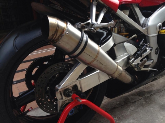 ต้ำพระราม2 ขายYAMAHA R1ปี01inv รถพร้อมใช้งาน ระบบไฟติดทุกระบบ สีสวยสด จัดส่ง 24ชม.ทั่วไทยครับ