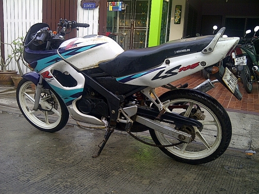 +ขายLSตัวเก่า ตามสภาพครับผม เครื่องติดครับผม แต่คันเกียรหักไปเก็บงานเอาเองครับ7500บ.+