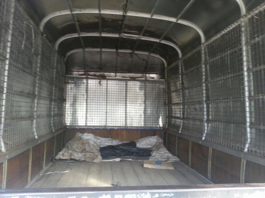 รถอีซูซุ 4 ล้อ 100 แรงม้า. ปี 48 สนใจติดต่อ 081 - 6079515 รถอีซูซุ 4 ล้อ 100 แรงม้า. ปี 48 สนใจติดต่อ 081 - 6079515