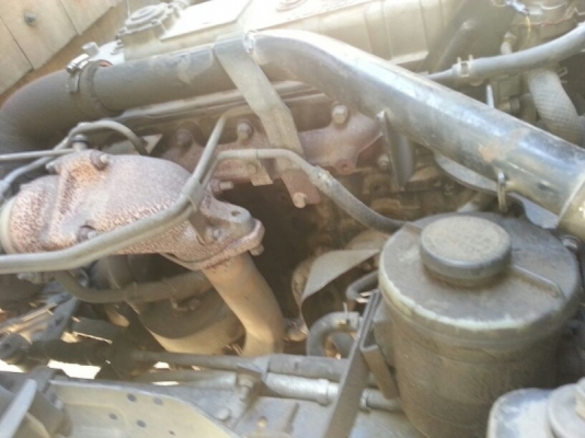 รถอีซูซุ 4 ล้อ 100 แรงม้า. ปี 48 สนใจติดต่อ 081 - 6079515 รถอีซูซุ 4 ล้อ 100 แรงม้า. ปี 48 สนใจติดต่อ 081 - 6079515