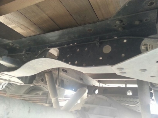 รถอีซูซุ 4 ล้อ 100 แรงม้า. ปี 48 สนใจติดต่อ 081 - 6079515 รถอีซูซุ 4 ล้อ 100 แรงม้า. ปี 48 สนใจติดต่อ 081 - 6079515