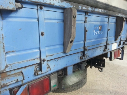 รถอีซูซุ 4 ล้อ 100 แรงม้า. ปี 48 สนใจติดต่อ 081 - 6079515 รถอีซูซุ 4 ล้อ 100 แรงม้า. ปี 48 สนใจติดต่อ 081 - 6079515