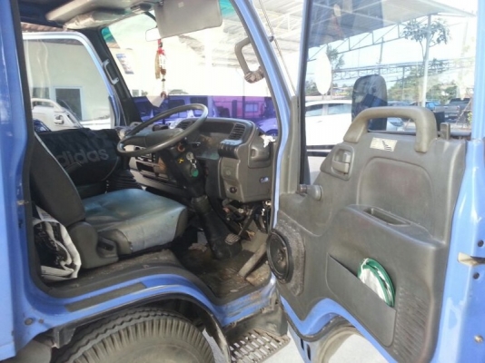 รถอีซูซุ 4 ล้อ 100 แรงม้า. ปี 48 สนใจติดต่อ 081 - 6079515 รถอีซูซุ 4 ล้อ 100 แรงม้า. ปี 48 สนใจติดต่อ 081 - 6079515