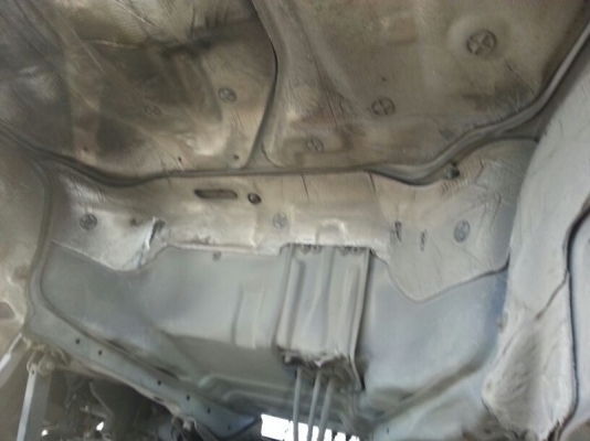 รถอีซูซุ 4 ล้อ 100 แรงม้า. ปี 48 สนใจติดต่อ 081 - 6079515 รถอีซูซุ 4 ล้อ 100 แรงม้า. ปี 48 สนใจติดต่อ 081 - 6079515