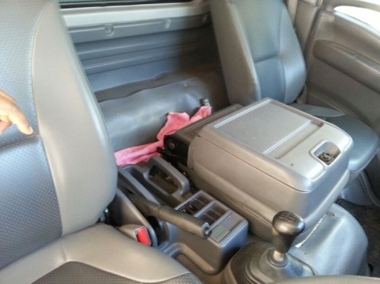 รถอีซูซุ 6 ล้อดั้ม FRR  210 แรงม้า ปี 53  ( รถวิ่ง 13x,xxx กม. )   สนใจติดต่อ  081 - 6079515