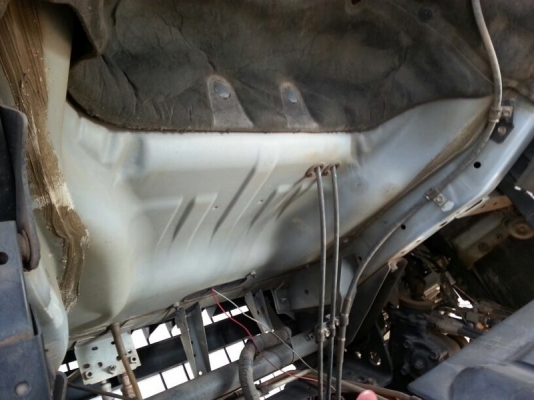 รถอีซูซุ 6 ล้อดั้ม FRR  210 แรงม้า ปี 53  ( รถวิ่ง 13x,xxx กม. )   สนใจติดต่อ  081 - 6079515