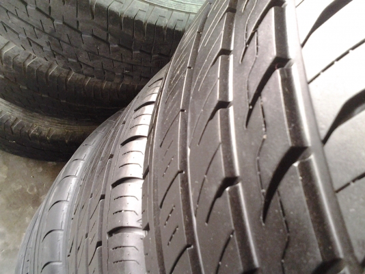 ยาง 245/40/18 ปี12