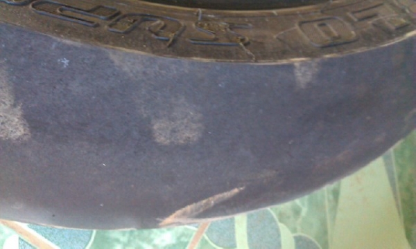 ขายยางหน้าหลังPirelli ยางสลิกsc2 ปี2013 เซ็นเซอร์เต็มๆ สวย ๆ ครับ