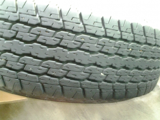 บริสโตน 245/70/16 ปี12