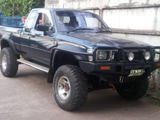 ขายรถยนต์ออฟโรด4x4 Toyota Hilux Sr5