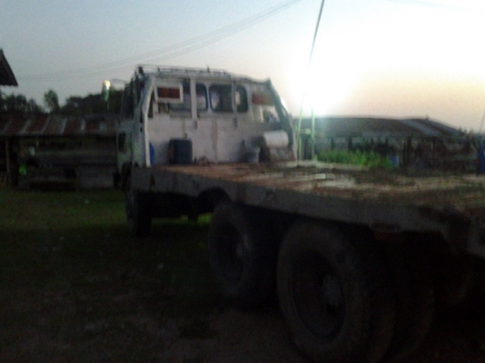 10ล้อ2เพลามีโลว์ฮีโน่เครื่องHO7Cทิฟฟี่เล็กราค650000มีบันไดขึ้นรถเกี่ยวได้ 10ล้อ2เพลามีโลว์ฮีโน่เครื่องHO7Cทิฟฟี่เล็กราค650000มีบันไดขึ้นรถเกี่ยวได้