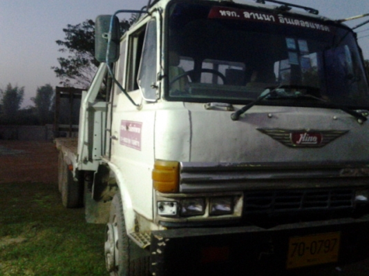 10ล้อ2เพลามีโลว์ฮีโน่เครื่องHO7Cทิฟฟี่เล็กราค650000มีบันไดขึ้นรถเกี่ยวได้ 10ล้อ2เพลามีโลว์ฮีโน่เครื่องHO7Cทิฟฟี่เล็กราค650000มีบันไดขึ้นรถเกี่ยวได้