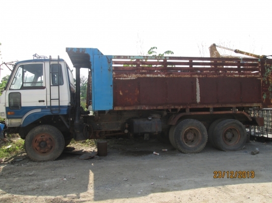 นิสสันCW41M-10ล้อดั้ม2เพลาเครื่อง260โบว