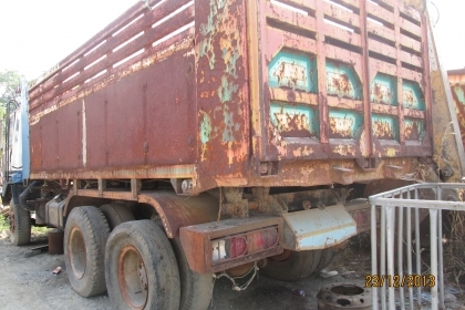 นิสสันCW41M-10ล้อดั้ม2เพลาเครื่อง260โบว