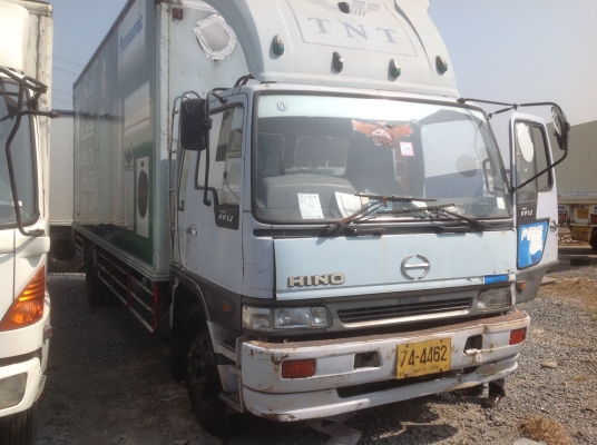 ขายรถ 6 ล้อ HINO FF1J 210 แรง เครื่อง JO8C เครื่องแน่น คัชซีสวย ดอกยางใหม่หมด ยาว 7.20 เมตร ตู้ 4 บาน