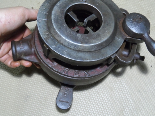 มาล่าสุดครับ  เครื่องดายเกลียว ญี่ปุ่น (ยังร้อนๆอยู่เลย)