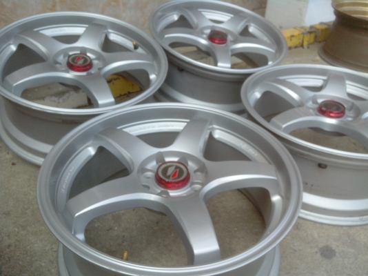 ขายแม็กขอบ17 4รู100/114 Lanso กว้าง7นิ้วขายถูก ๆ มีชุดเดียว