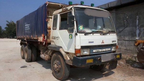 **1,050,000 บ.ต่อรอง**ขาย10ล้อ2เพลาดั๊ม"ไอ้หลงโบ" MITSU FN527M-TF4087 เครื่องเดิมเกียร์เดิม 10สปีด เครื่อง 6D16-TF4087 220แรง เครื่องดี แรงดี ช่วงล่างเบรคใหญ่ เพลาบุ๋ม คัสซีสวยเดิมไม่ปะไม่ดาม กระบะดั๊มเหล็กKAC สภาพดี ฝาข้างแผ่นหลัง2ข้างเปลี่ยนมา