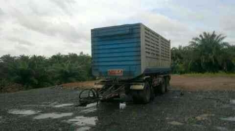 รถอีซูซุ 10 ล้อดั้ม 360 แรงม้า. ปี 51 ( ขายแม่ , ลูก. ) สนใจติดต่อ 081 - 6079515 รถอีซูซุ 10 ล้อดั้ม 360 แรงม้า. ปี 51 ( ขายแม่ , ลูก. ) สนใจติดต่อ 081 - 6079515