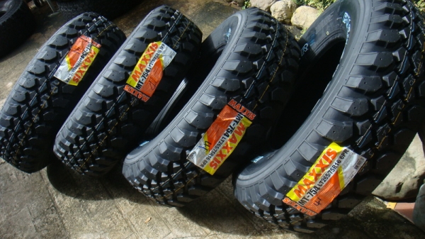 ขายยาง Mud Maxxis MT754 BuckShot ขนาด 265 75 r16  ปี13 ราคาพิเศษ
