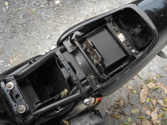 ขออนุญาตขาย HONDA CB400SF ปี93 สภาพพอใช้สักคันครับ