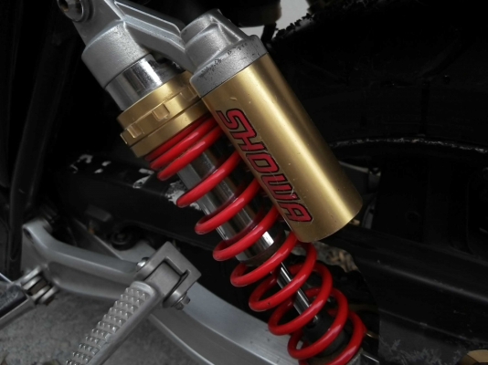 ขออนุญาตขาย HONDA CB400SF ปี93 สภาพพอใช้สักคันครับ